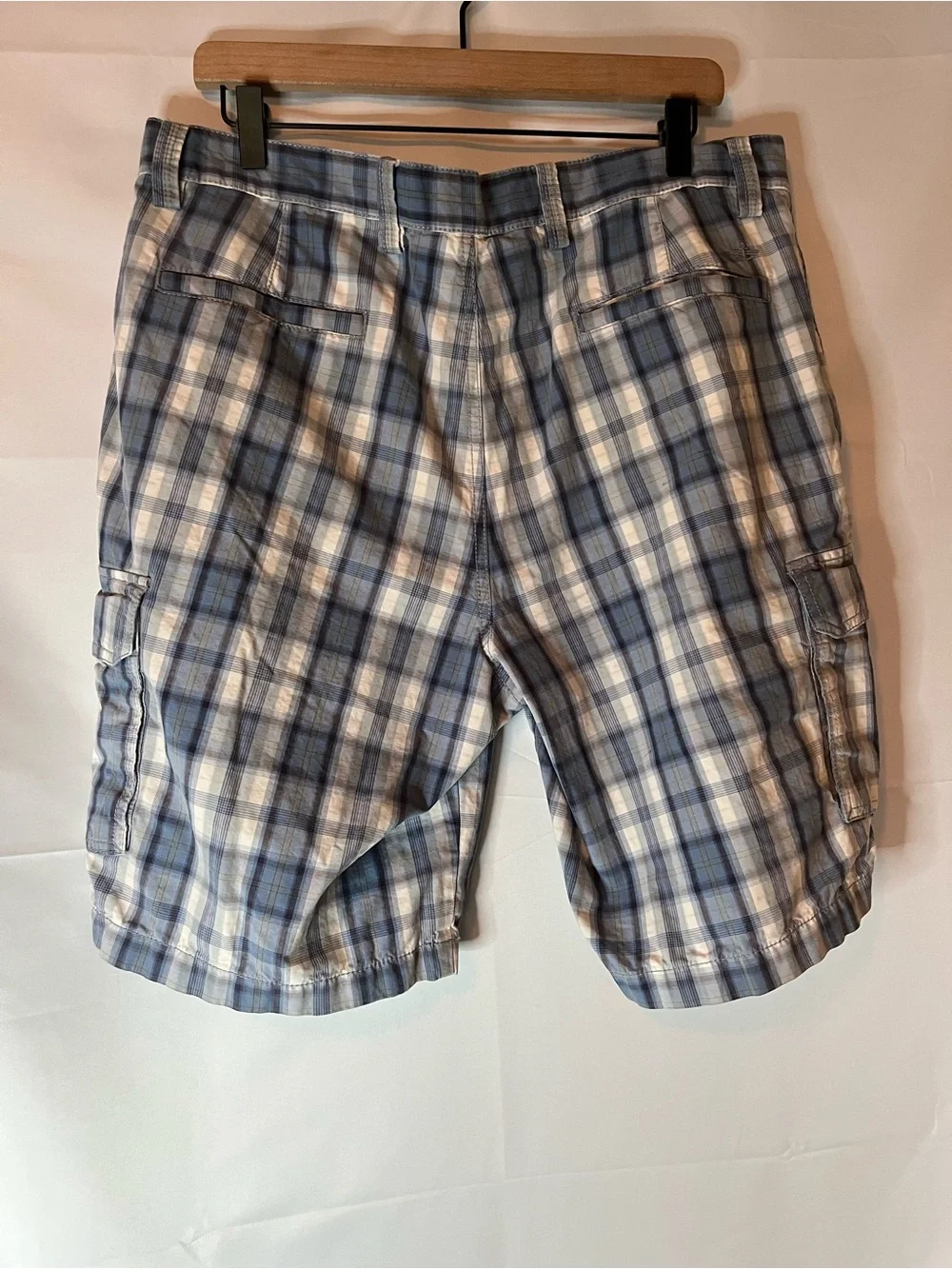 Dockers Blue & White Plaid Cargo Shorts with Side Pockets